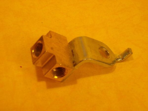 AU-3326 Brake Fitting Line Tee 3/16 inch Brake w Mounting Tab